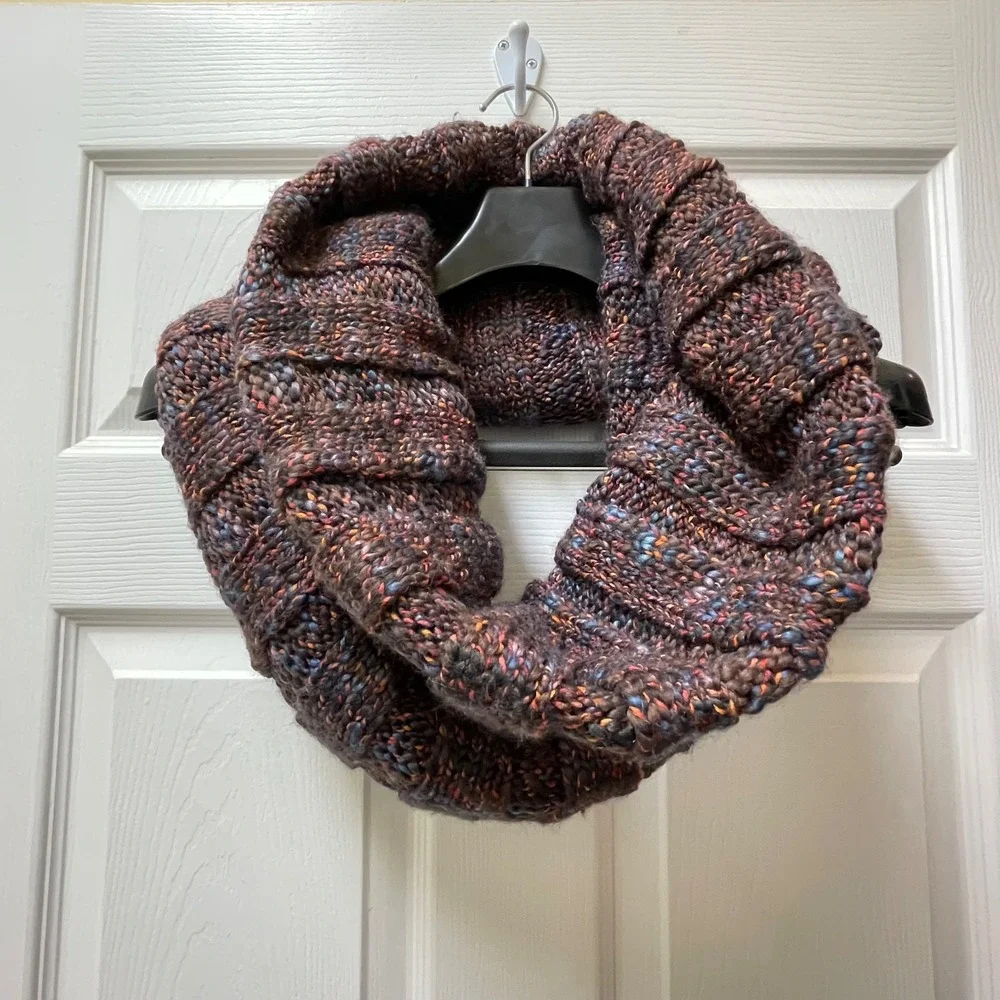 GAP One Size Marled Ribbed Multicolored Infinity Scarf Y2K NWOT‎ MSRP $34.95